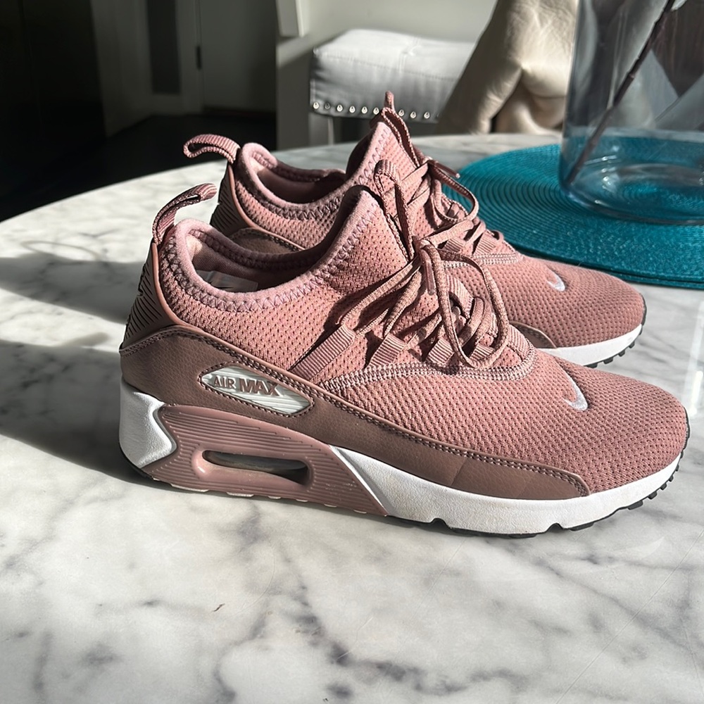 *Rare* Nike Air Max 90 EZ Athletic Shoes in Smokey Mauve Red Womens US Size 6 - Picture 2 of 8